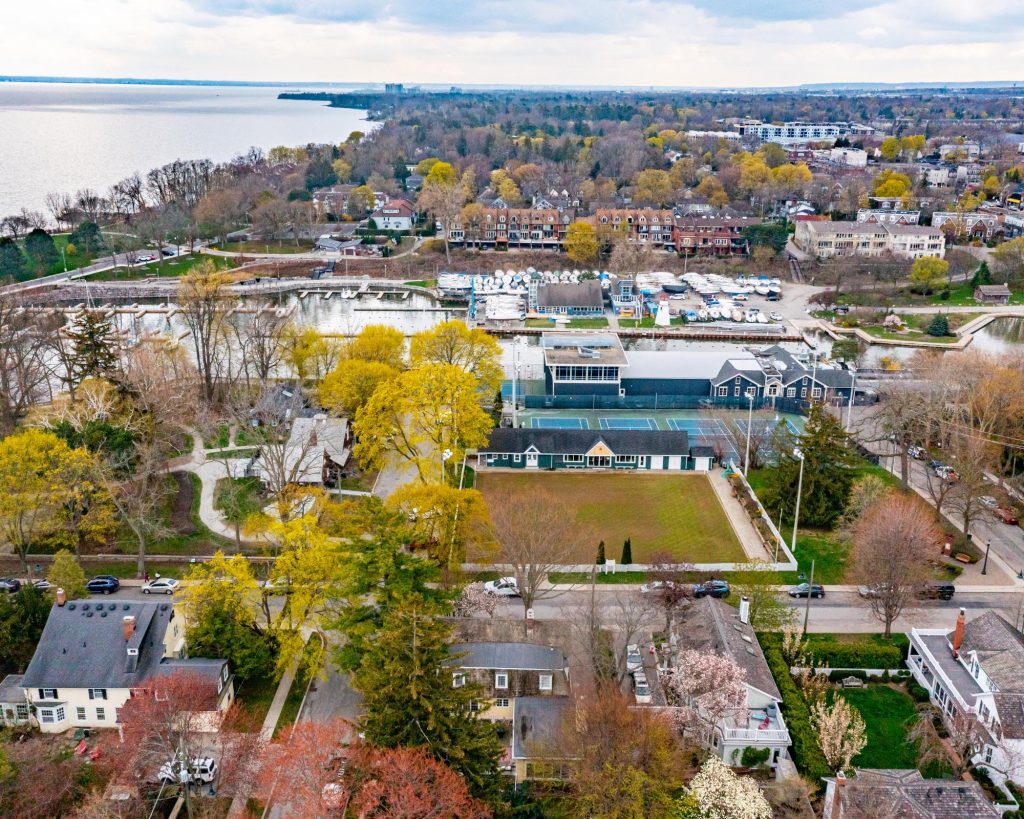 aerial-view-lakeside-park-lake-ontario